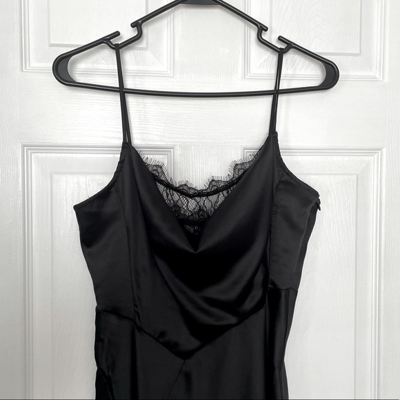 💥CLEARANCE Slip Dress - Picture 4 of 12